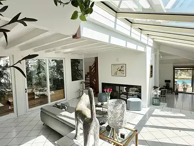 Maison, 240 m²