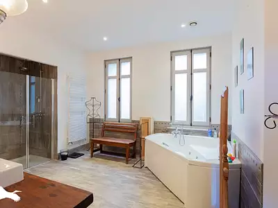 Maison, 384 m²