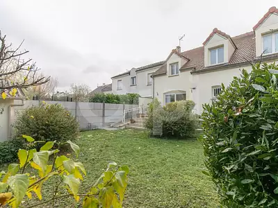 Maison, 156 m²