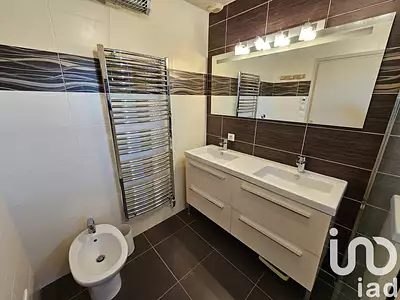 Maison, 176 m²