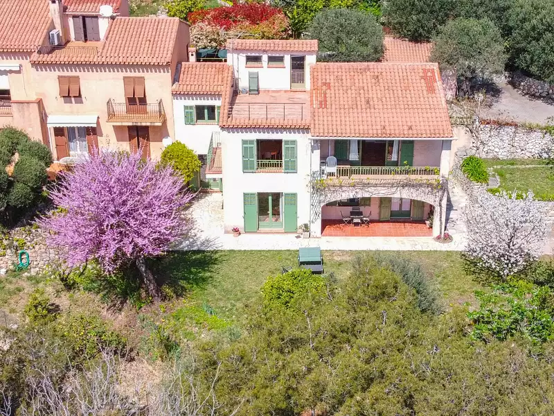 Maison, 236 m²