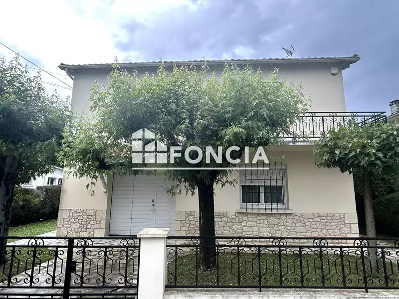 Maison, 180 m²