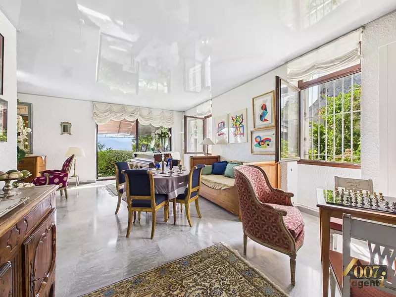 Maison, 244 m²