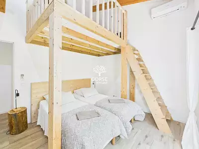 Maison, 325 m²