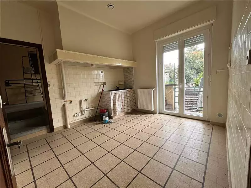 Maison, 185 m²