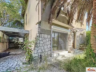 Immeuble, 150 m²