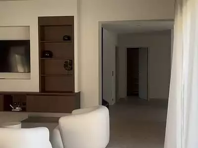 Maison, 251 m²