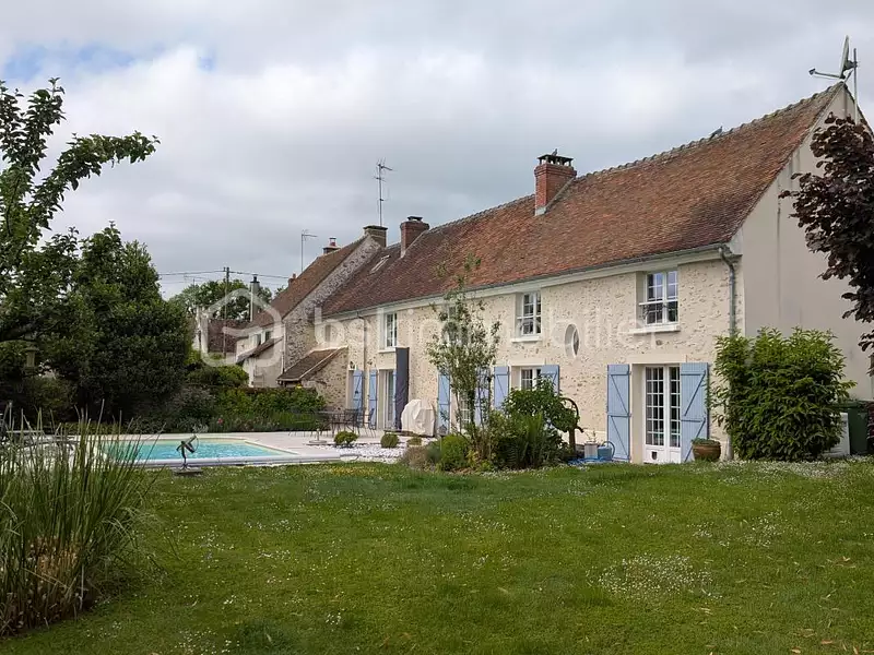 Maison, 210 m²