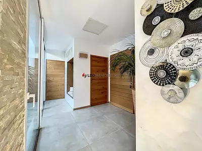 Maison, 278 m²