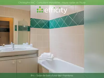 Maison, 670 m²