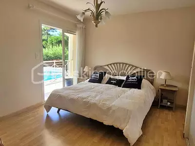 Maison, 185 m²