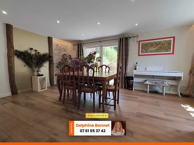 Maison, 169 m²