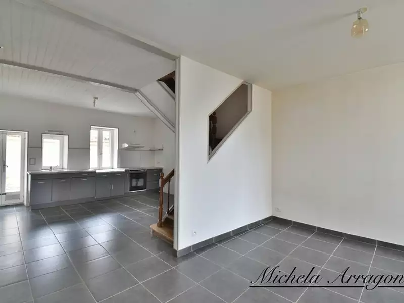 Maison, 77 m²
