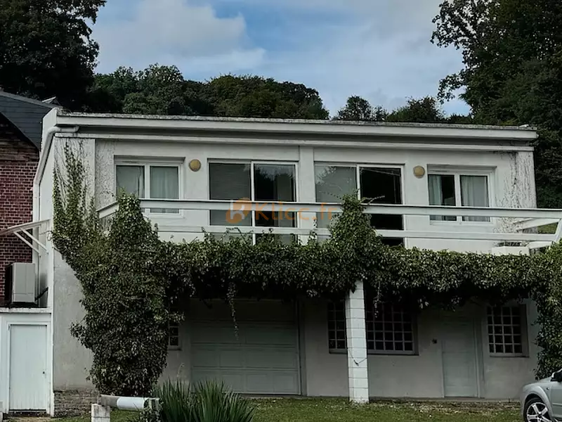 Maison, 240 m²