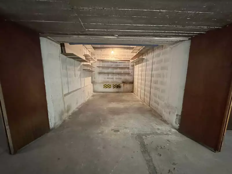 Parking, 13 m²