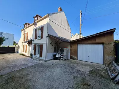 Maison, 151 m²