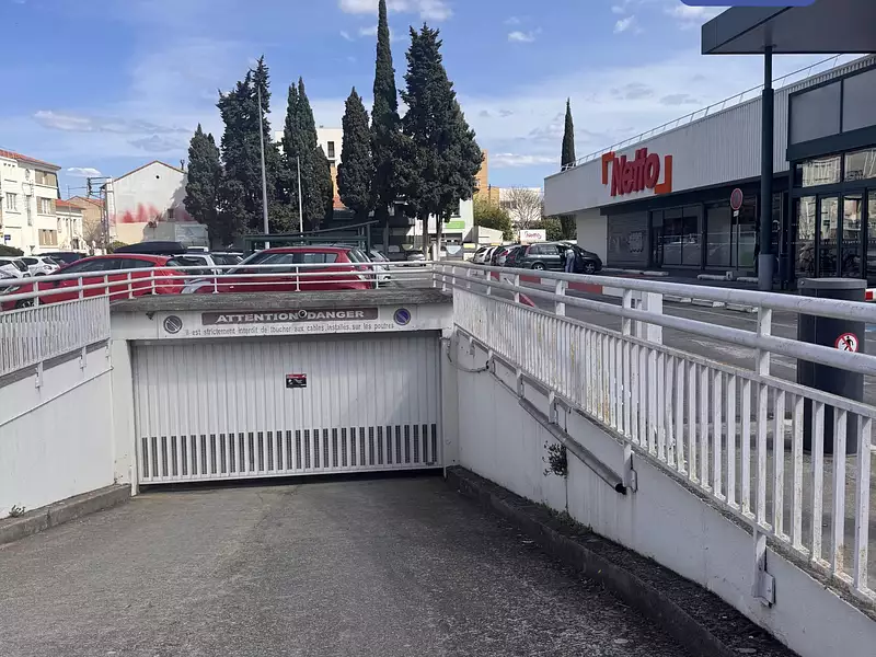 Parking, 15 m²