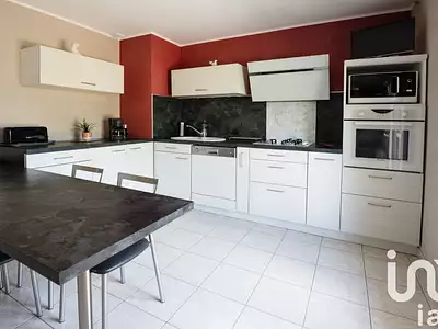 Maison, 148 m²