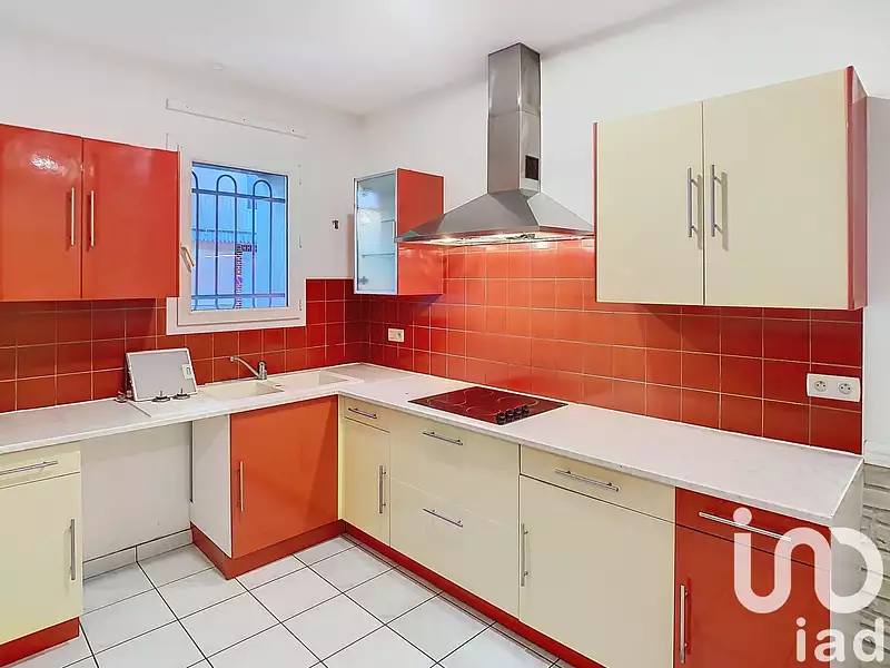 Immeuble, 250 m²