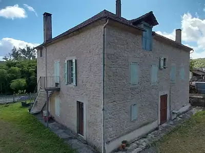 Maison, 240 m²