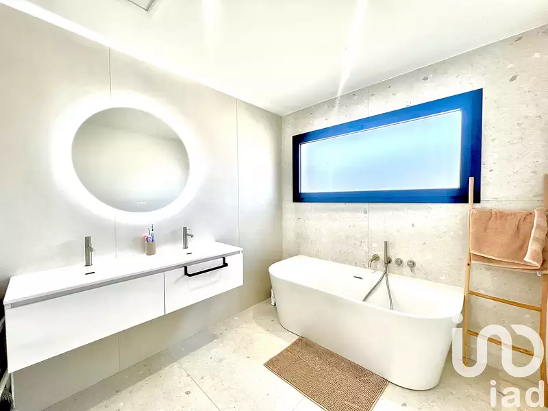 Maison, 176 m²