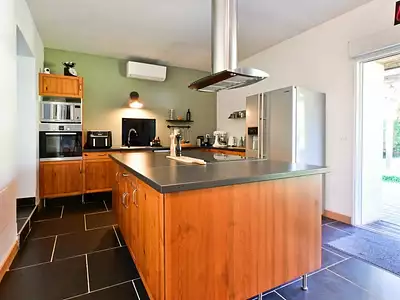 Maison, 235 m²
