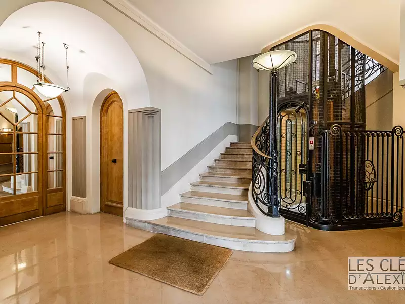 Appartement, 252,84 m²