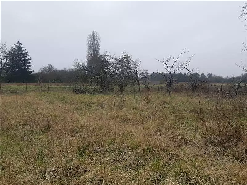 Terrain, 1 078 m²