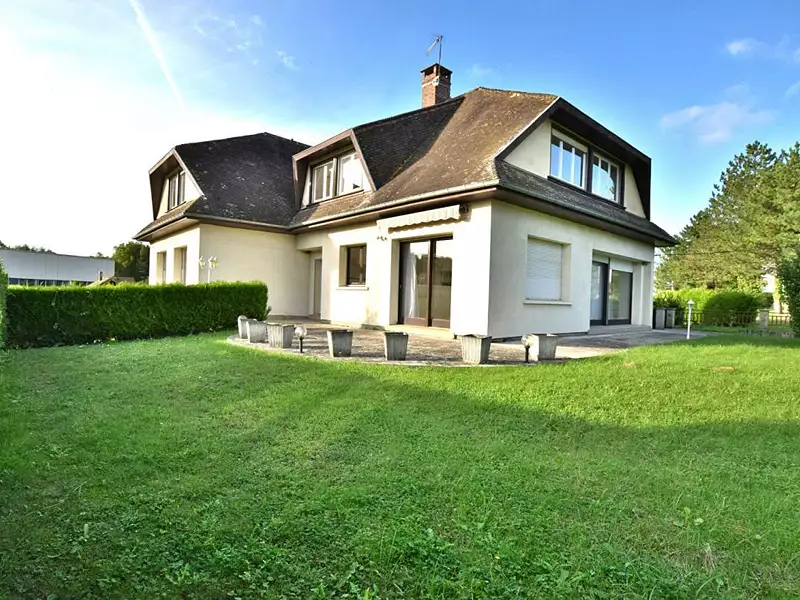 Maison, 230 m²