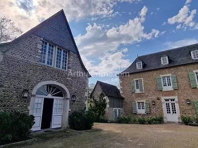 Maison, 244 m²