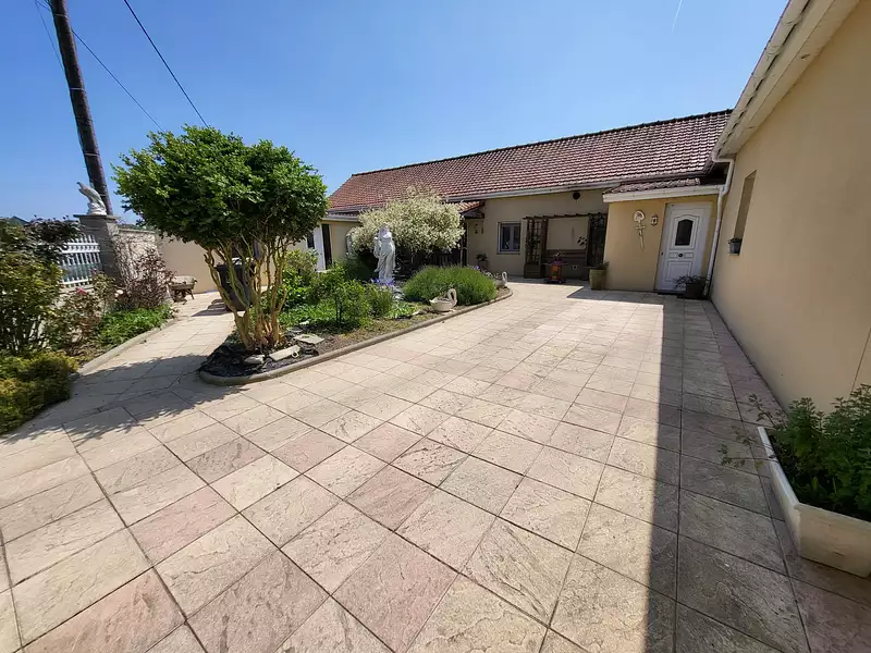 Maison, 220 m²