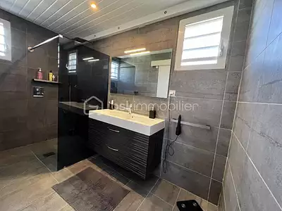 Maison, 202 m²