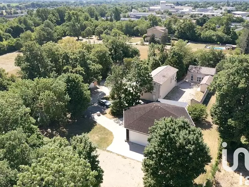 Immeuble, 454 m²