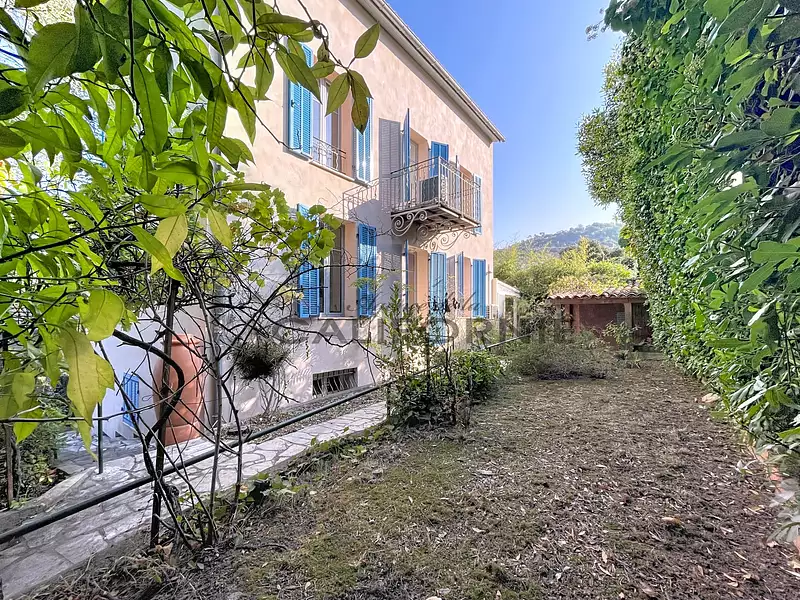 Maison, 216 m²