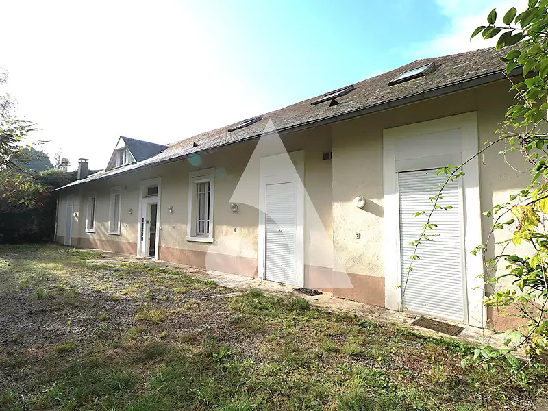 Immeuble, 632,57 m²