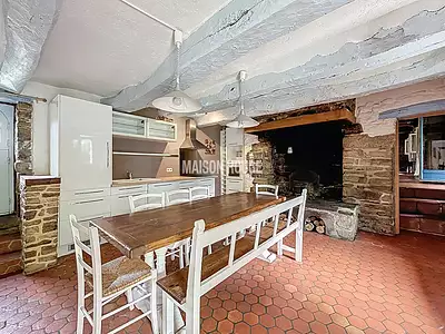 Maison, 225 m²