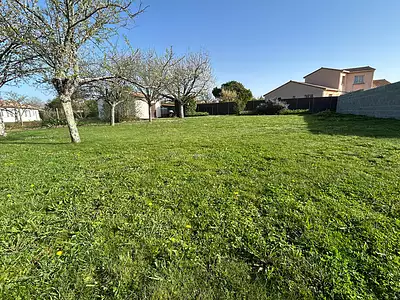Terrain, 763 m²