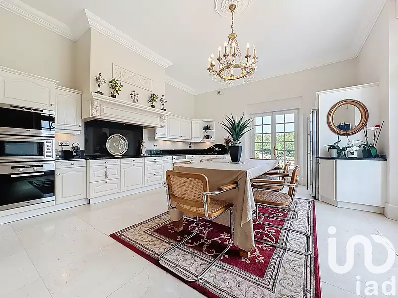Maison, 283 m²