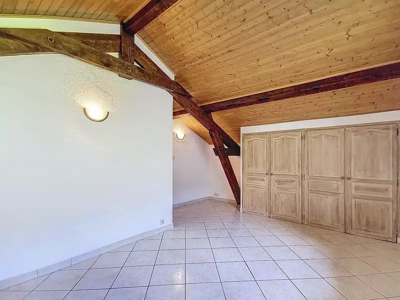 Maison, 180 m²