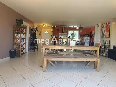 Maison, 201 m²