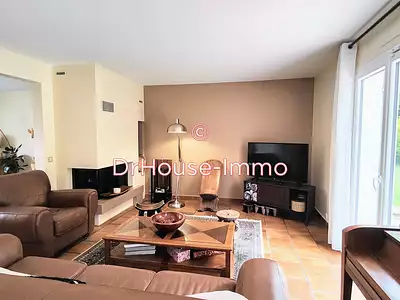 Maison, 241 m²