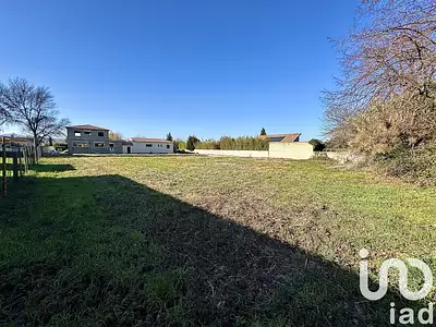 Terrain, 561 m²