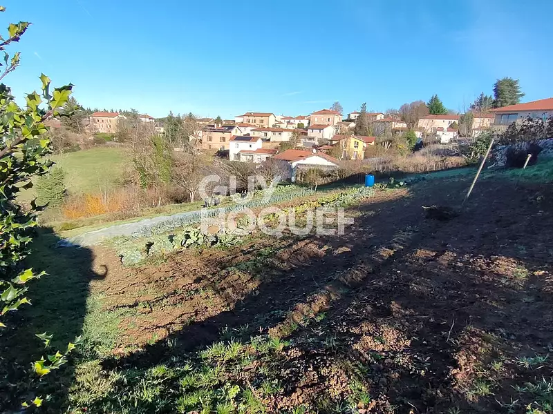 Terrain, 1 574 m²