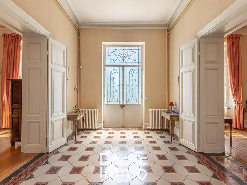 Maison, 484 m²
