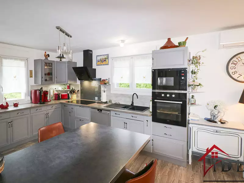Maison, 145 m²