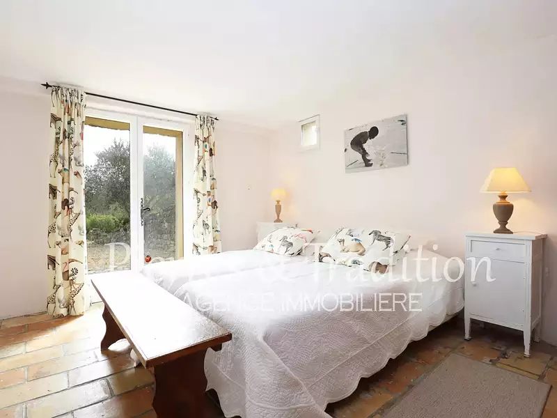 Maison, 249 m²
