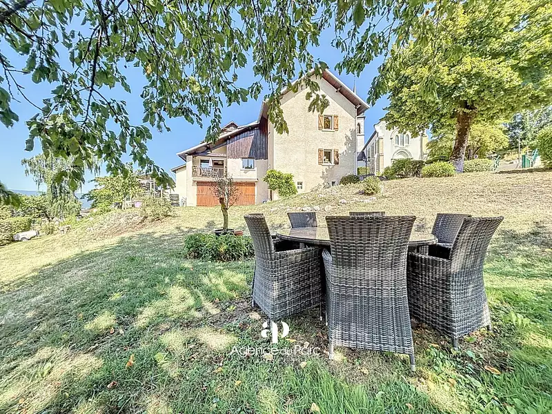 Maison, 231,99 m²