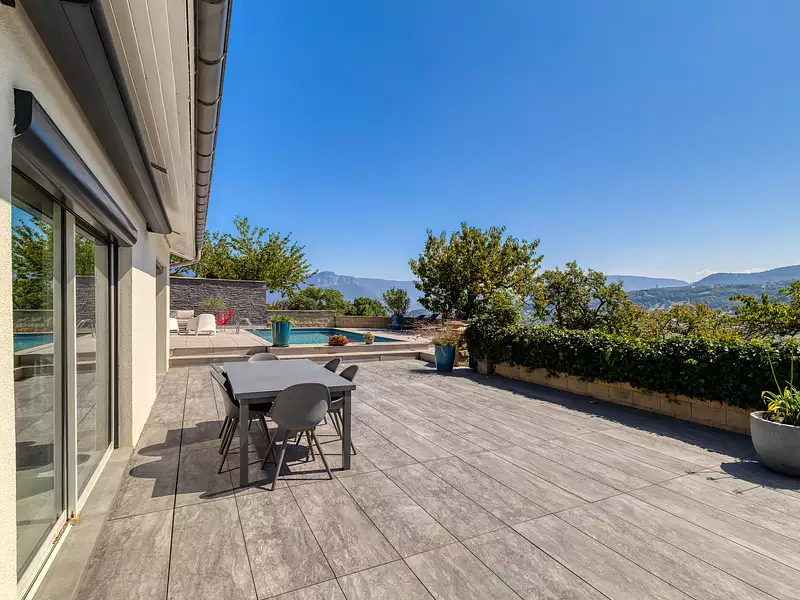 Maison, 243 m²