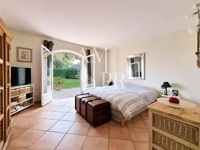 Maison, 215 m²