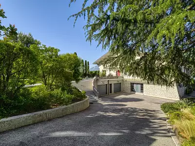 Maison, 452 m²